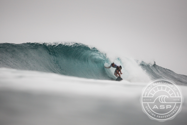 VANS World Cup of Surfing - 007_Day7_011213_ON