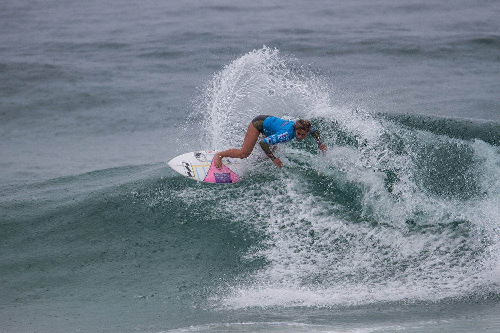 aos14_day9_surf_alessaquizon_surflove-02__large