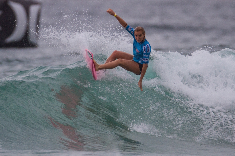 aos14_day9_surfing_leilahurst_surflove-03__large