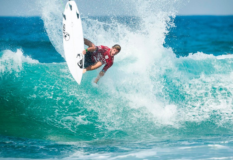 Santiago Muñiz listo para el Vans US Open of Surfing 2015