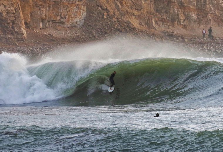 La Herradura, Pico Alto y El Buey tuvieron su gran día de olas el pasado fin de semana con el swell xxl que ingresó.