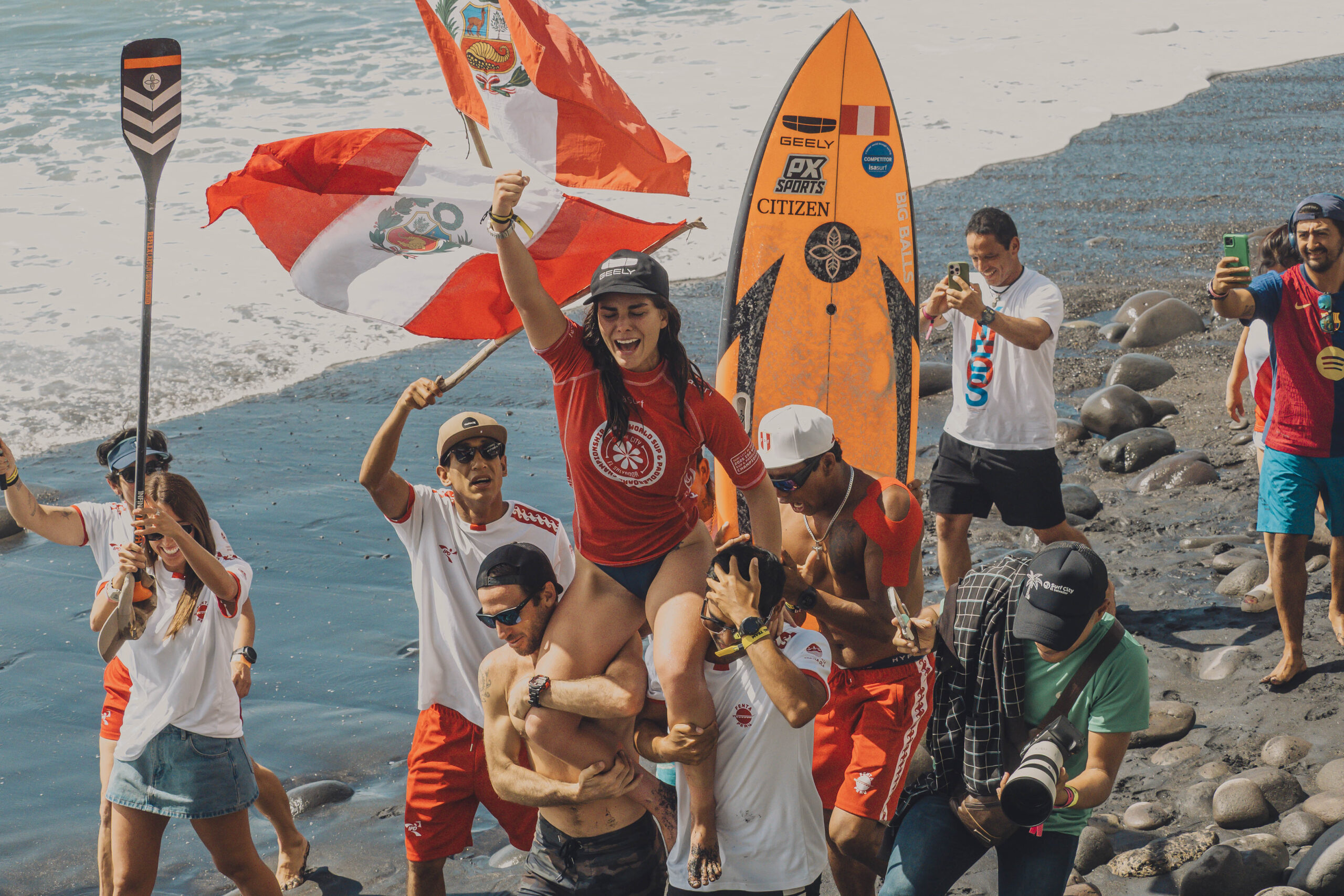 Vania Torres gana el Mundial de SUP & Paddleboard